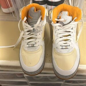 Size 8.5 Nike Fusion Jordans like new